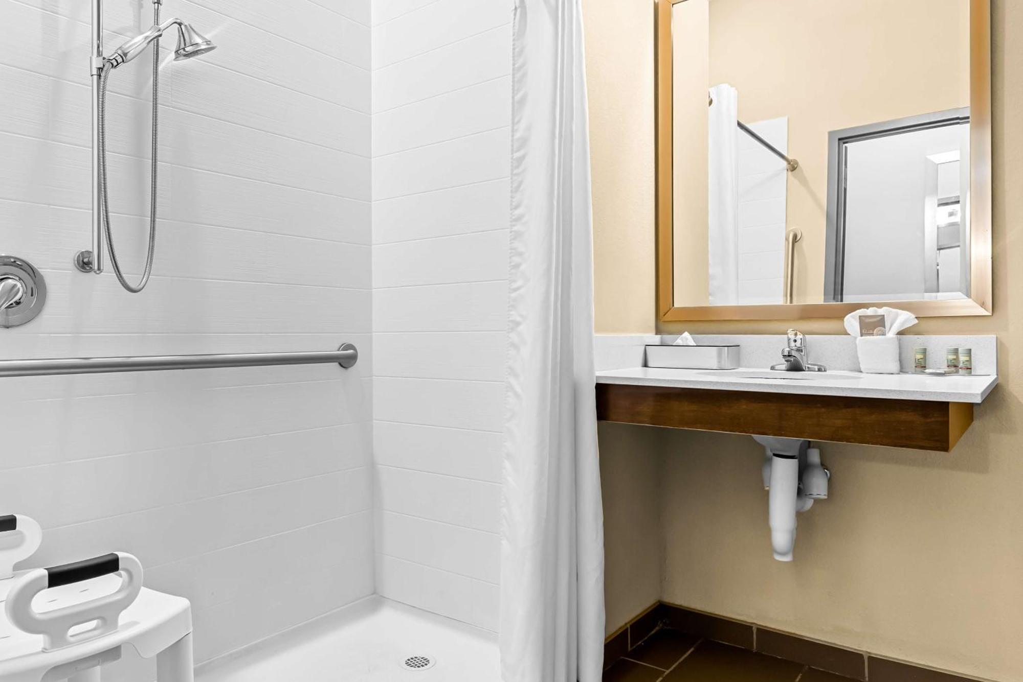 Best Western St. Louis Airport North Hotel&Suites Hazelwood Exterior foto